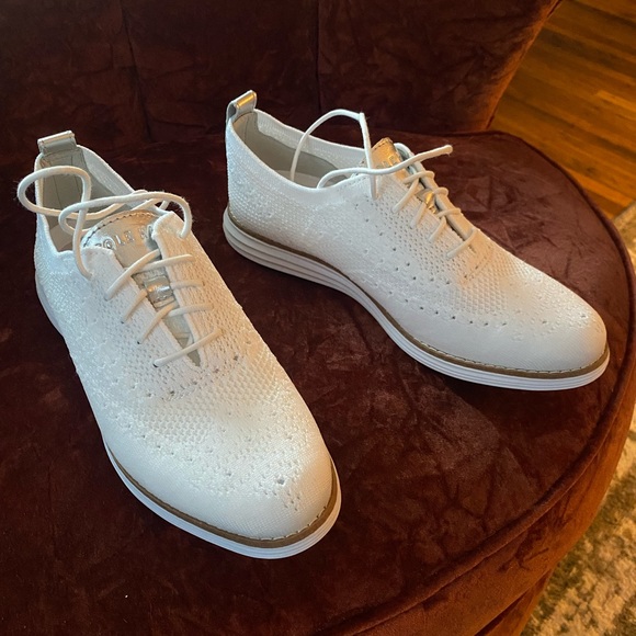 Cole Haan Original Grand White Oxford shoes - Picture 2 of 5